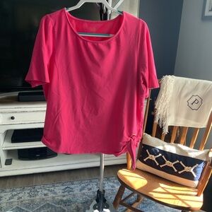 Belle by Kim Gravel Short-Sleeve Tie-Hem Top in Hot Pink